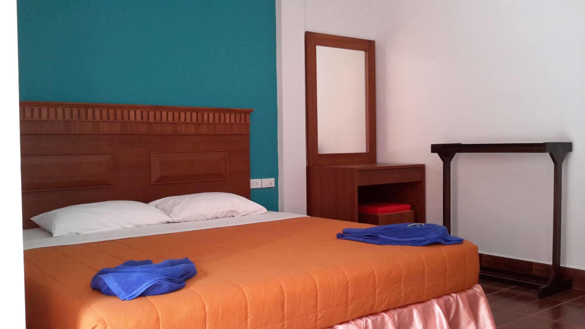 N.D.Hotel Ko Lanta Esterno foto